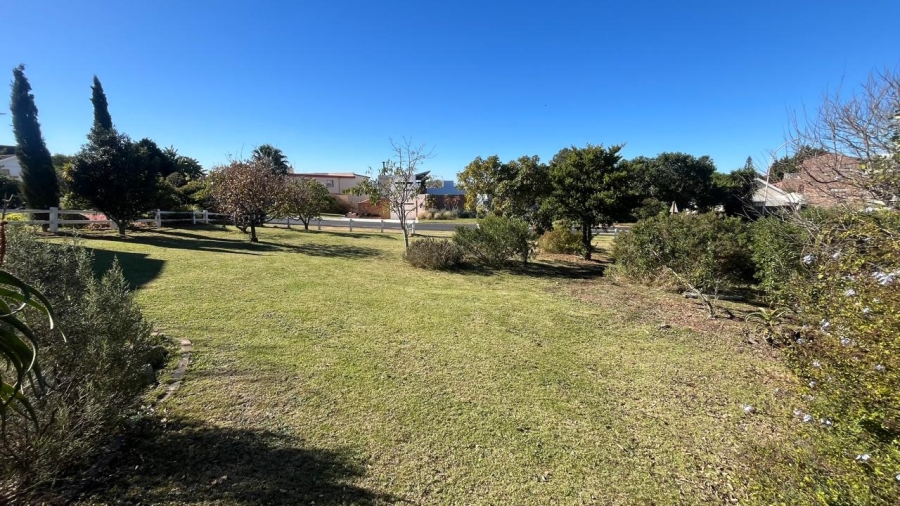3 Bedroom Property for Sale in Wavecrest Eastern Cape